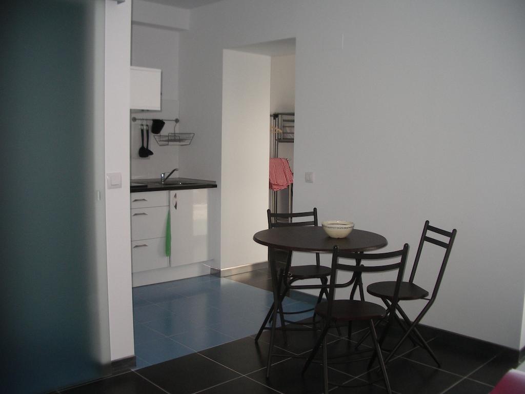 Apartamentos La Fonda Aninon Pokój zdjęcie