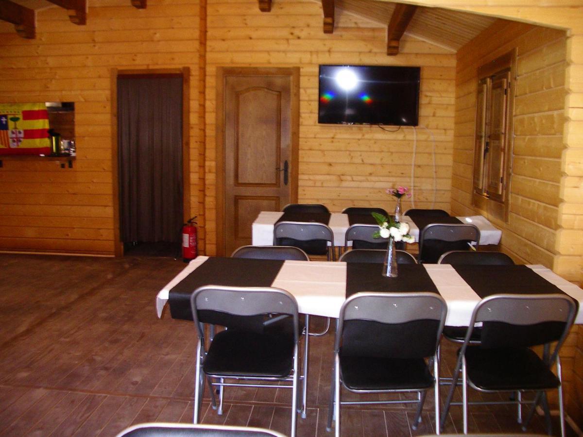 Apartamentos La Fonda Aninon Zewnętrze zdjęcie